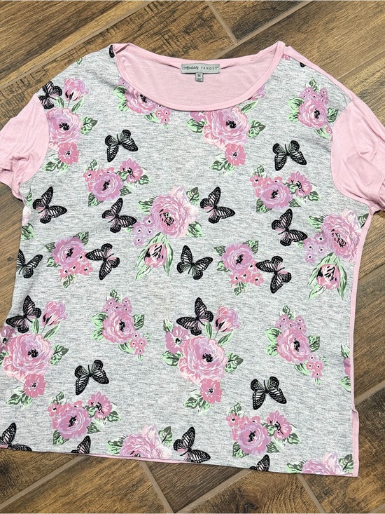 Absolutely Famous Tops - Absolutely Famous Pink Floral & Butterfly Short Sleeve Tee